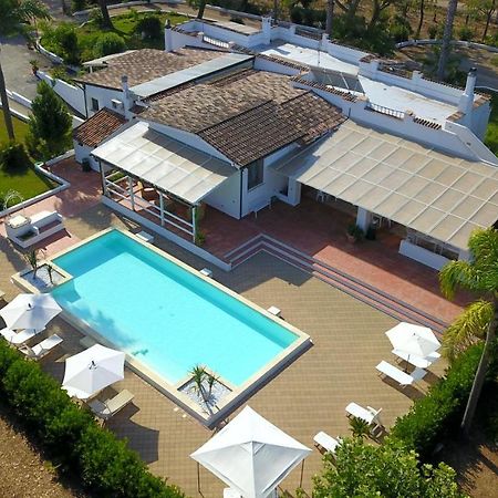 Villa Vetti Ugento Exteriör bild
