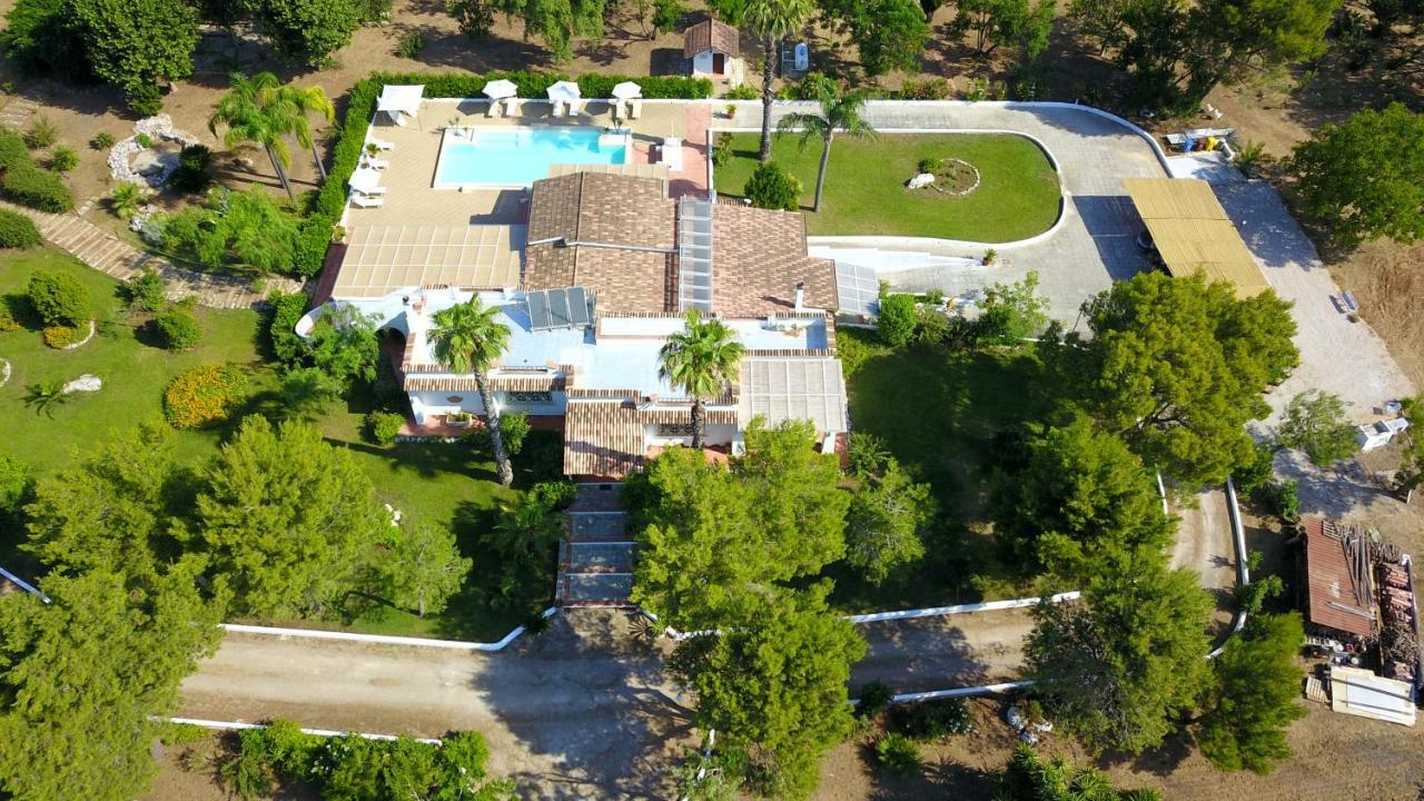 Villa Vetti Ugento Exteriör bild