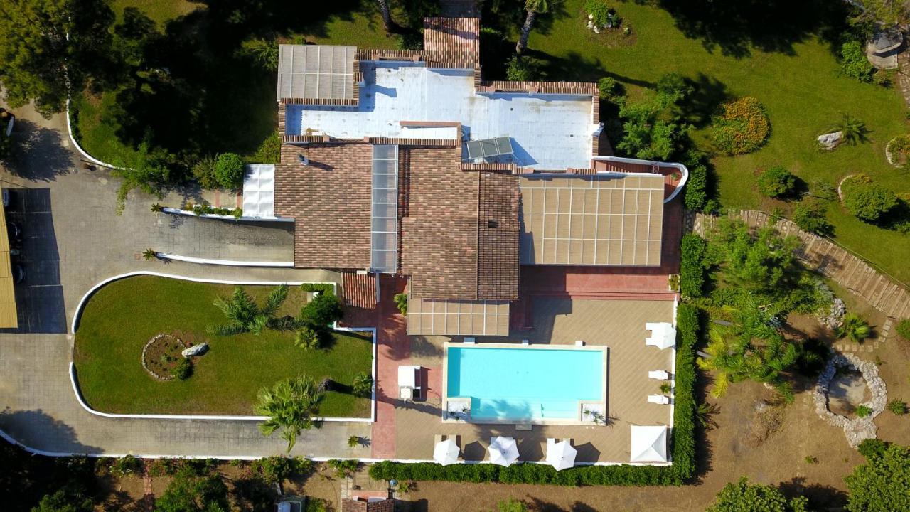 Villa Vetti Ugento Exteriör bild