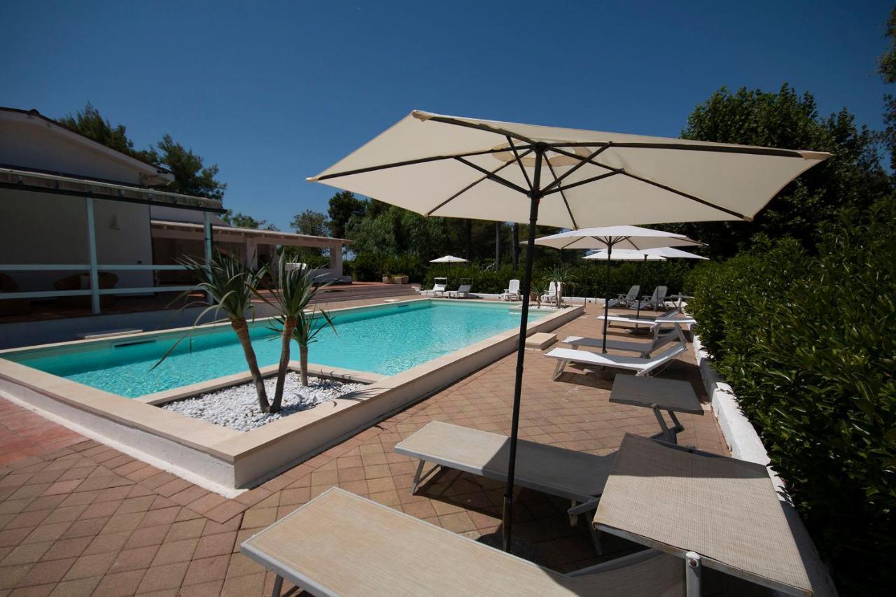 Villa Vetti Ugento Exteriör bild
