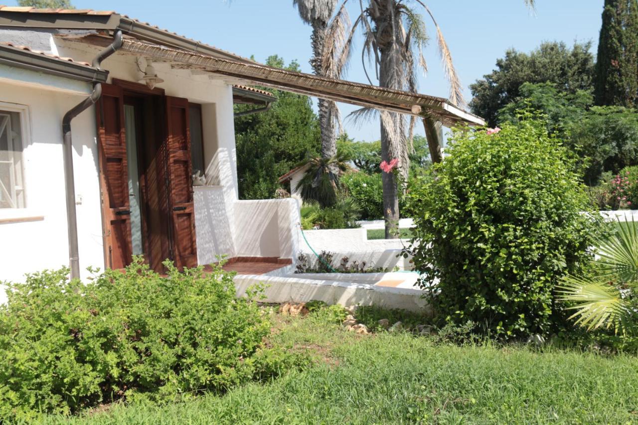 Villa Vetti Ugento Exteriör bild