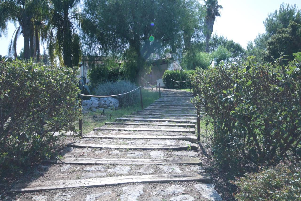 Villa Vetti Ugento Exteriör bild